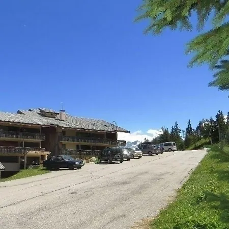 Apartment Bois Gentil A 8